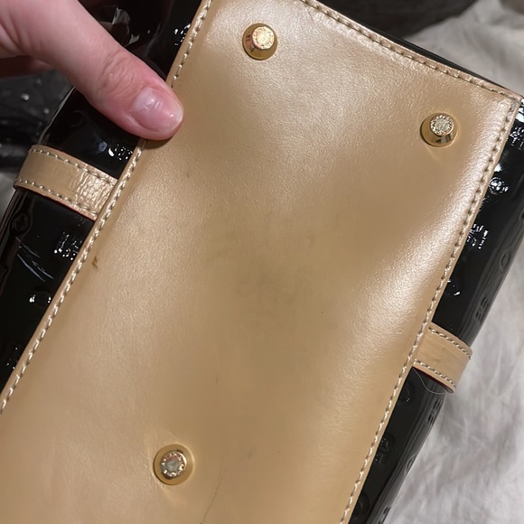 Large Italian Leather Handbag - Picture 5 of 5